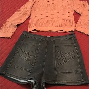 Free People black denim jean shorts Size 26